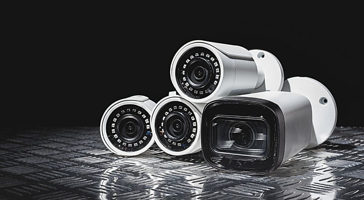 pros and cons of installing cctv